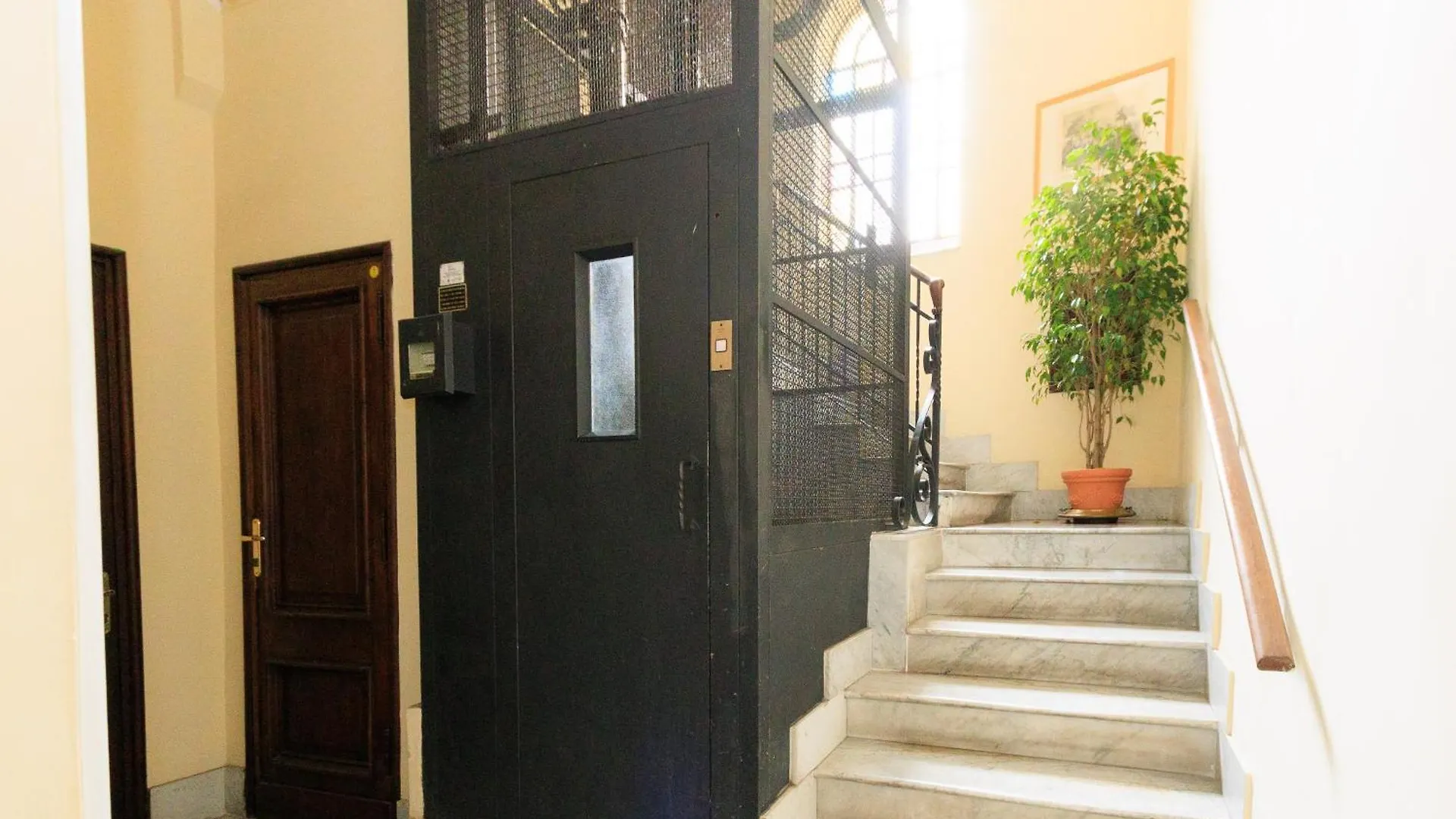 Apartment Vespasiano 49 Rome